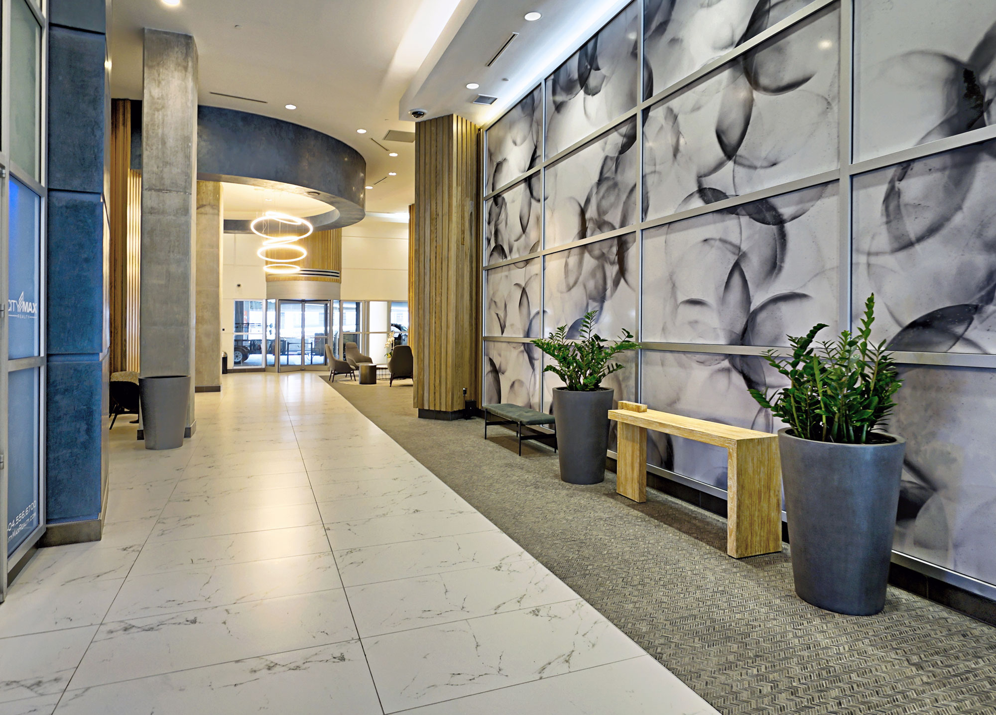 Metropolis-Condominiums-(10)